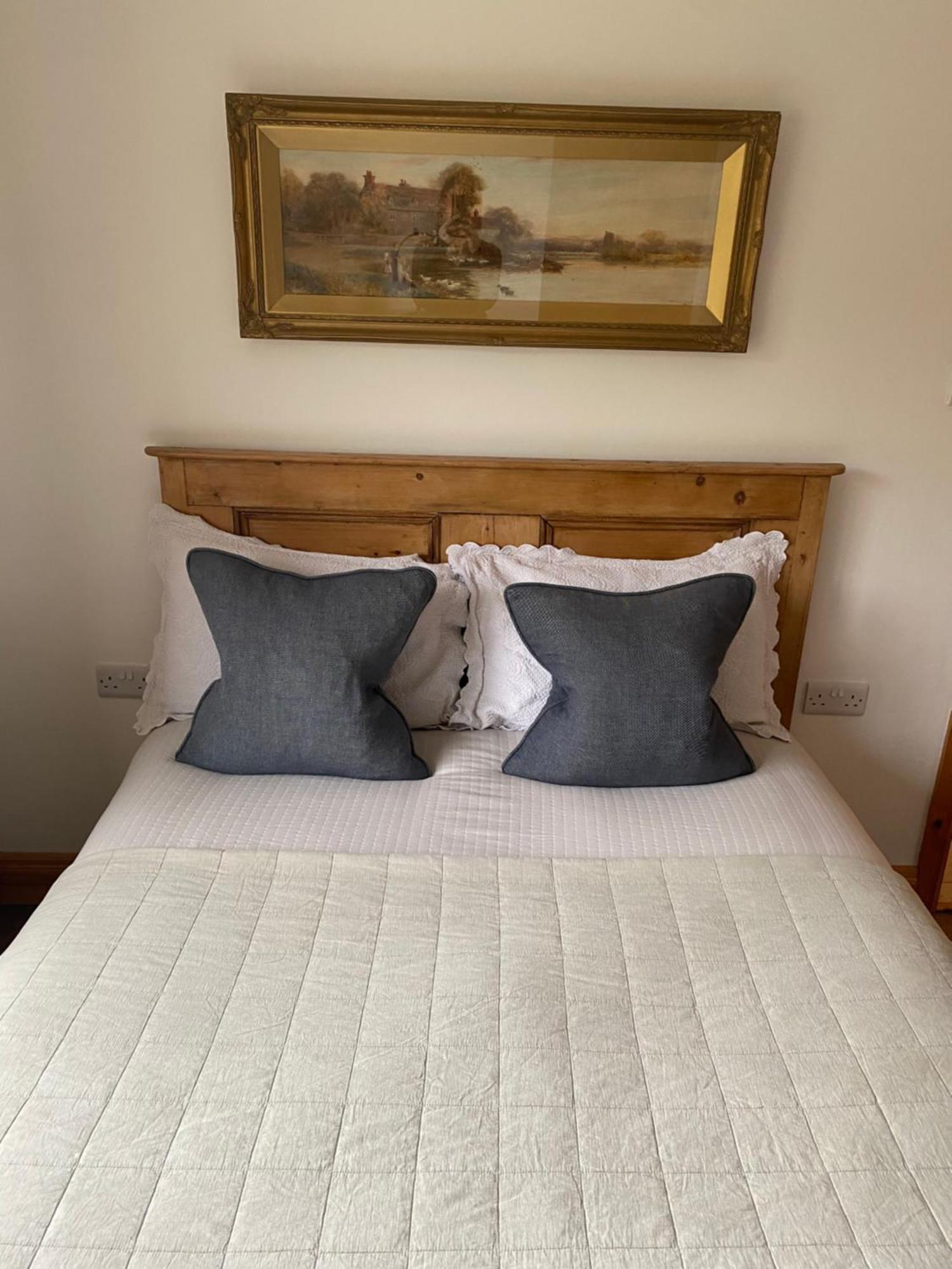 Furthest Point West Apartment Galway Bagian luar foto